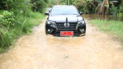 Bupati Tinjau Beberapa Lokasi Banjir di Inhu