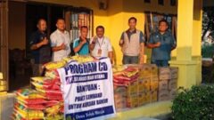 Peduli korban banjir, PT SAU salurkan ratusan paket sembako